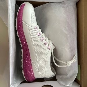 STROLL Never Used Golf Shoes